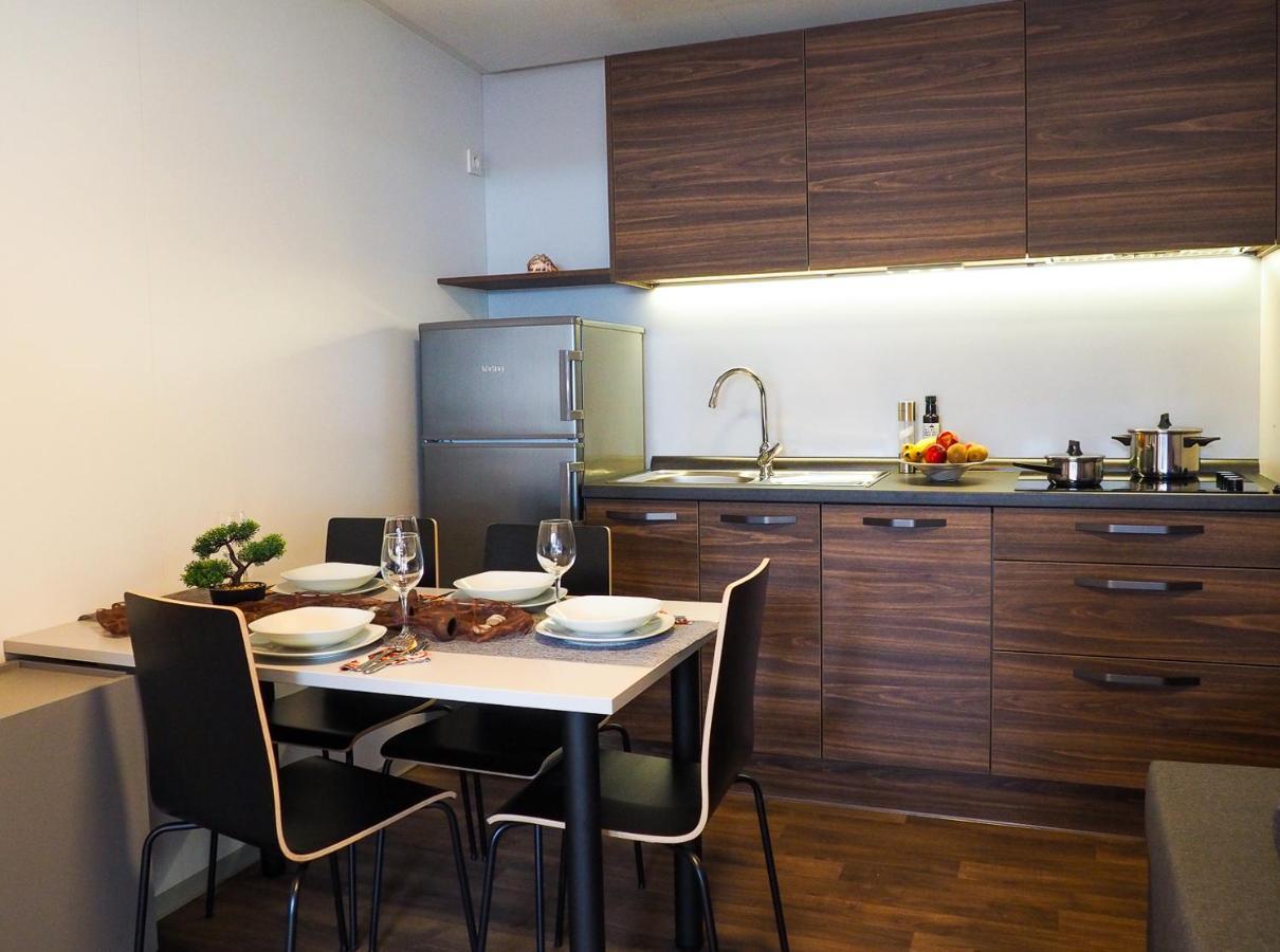 Lux Camp - Mobile Homes In Bi Village Фажана Екстер'єр фото