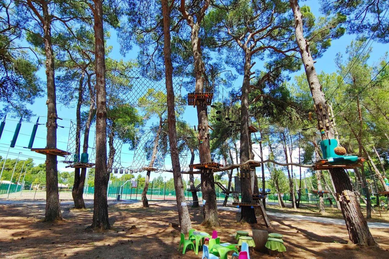Lux Camp - Mobile Homes In Bi Village Фажана Екстер'єр фото