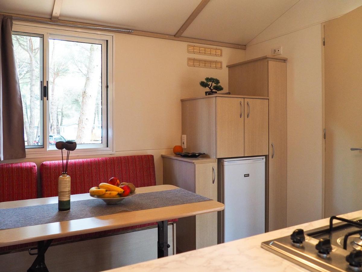 Lux Camp - Mobile Homes In Bi Village Фажана Екстер'єр фото