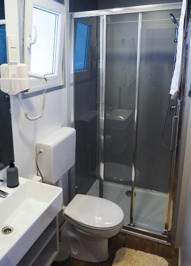 Lux Camp - Mobile Homes In Bi Village Фажана Екстер'єр фото
